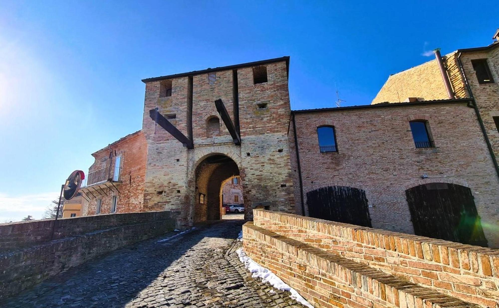 Villa Borgo Calbianco - Private House With Pool & Airco Cerreto Castello Exterior foto